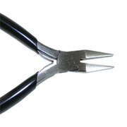 Flat nose plier with spring