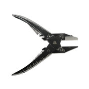 Parallel action plier with one nylon jaw, flat/half round