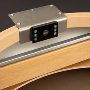 Height-adjustable work bench for goldsmiths