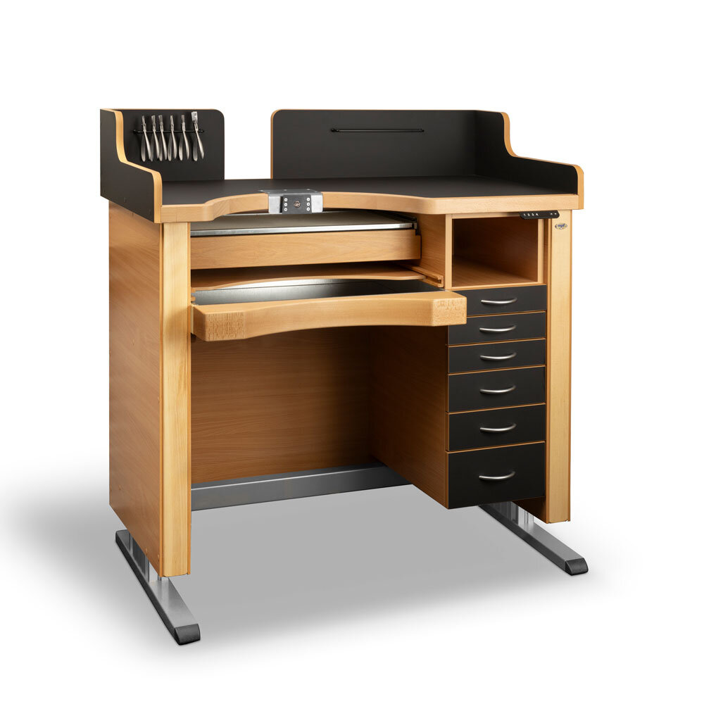 Height-adjustable work bench for goldsmiths 