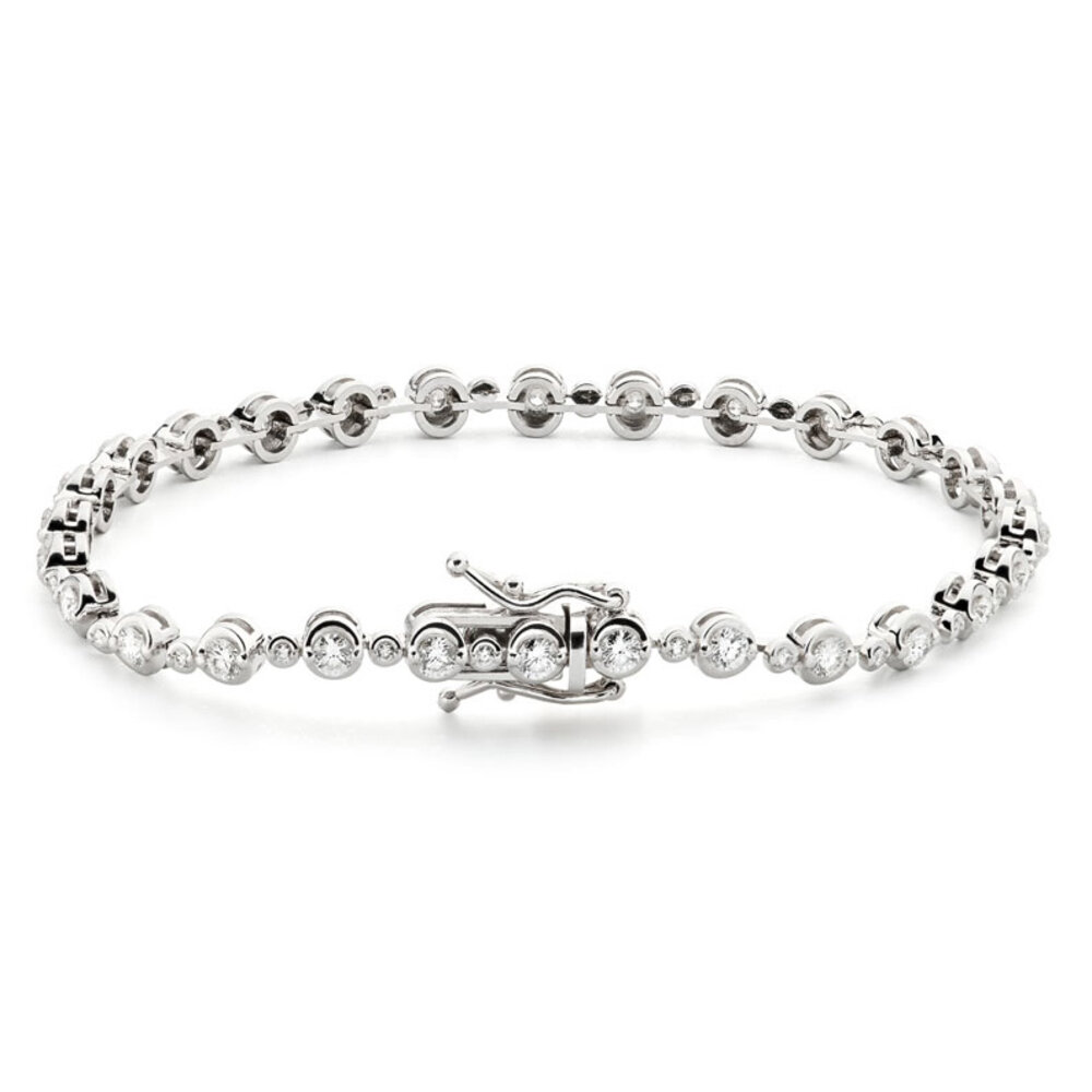 Bracelet with 56 brilliants 750/- white gold 