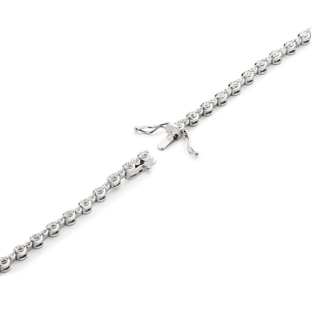 Bracelet with 56 brilliants 750/- white gold 