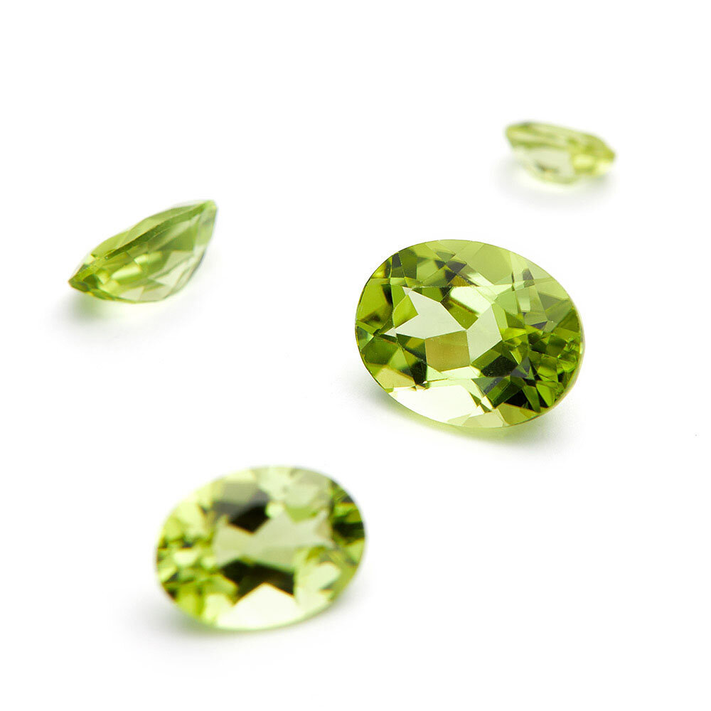 Peridot, oval diamond cut 