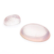 Rosakvarts, oval cabochon