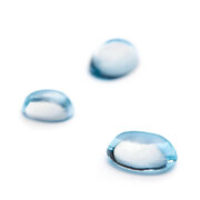 Blå topas, sky, oval cabochon