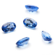 Blue sapphire, oval diamond cut, 5.00 x 3.00 mm