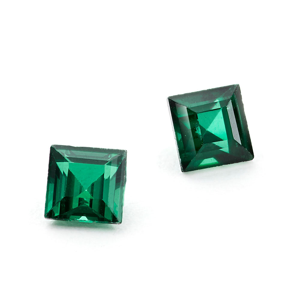 Synthetic emerald, square 