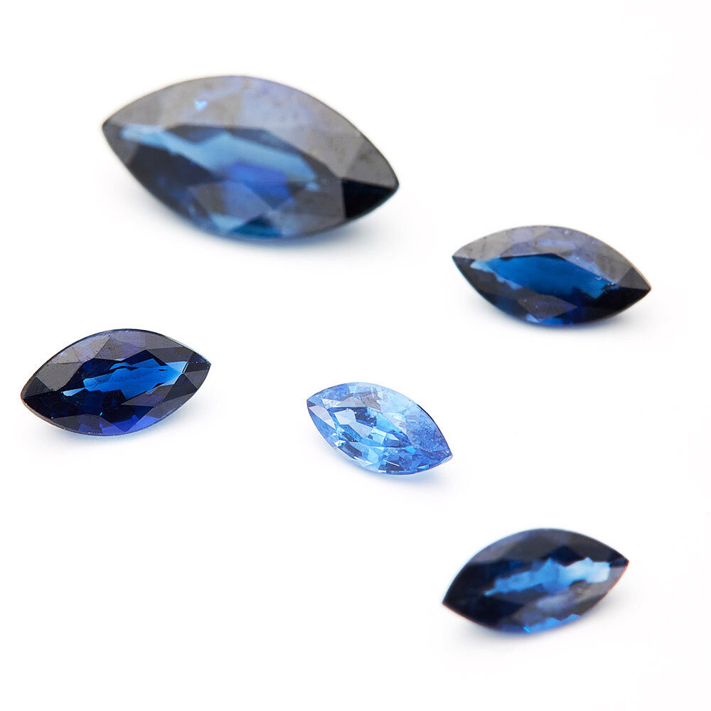 Blue sapphire, marquise 