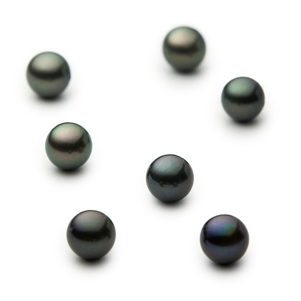 Black saltwater pearls, cultured 1/1 