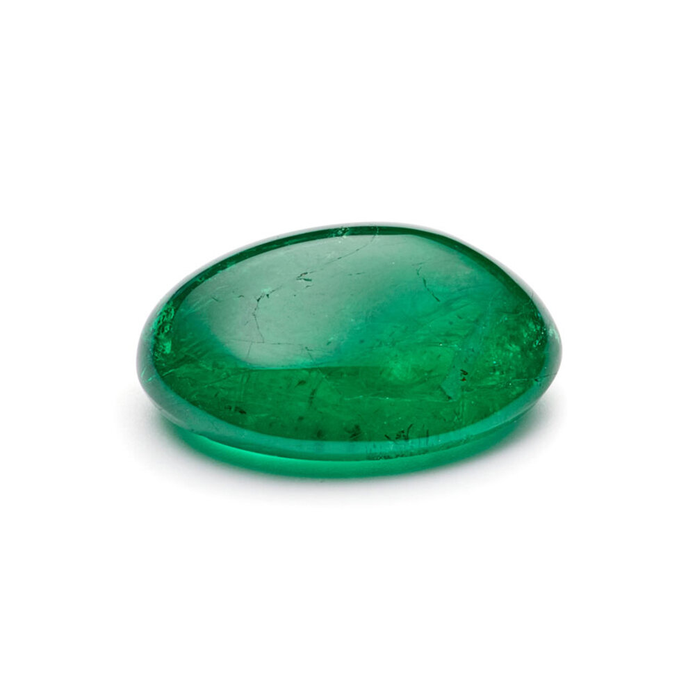 Emerald, oval cabochon, 8.70 x 7.00 mm 