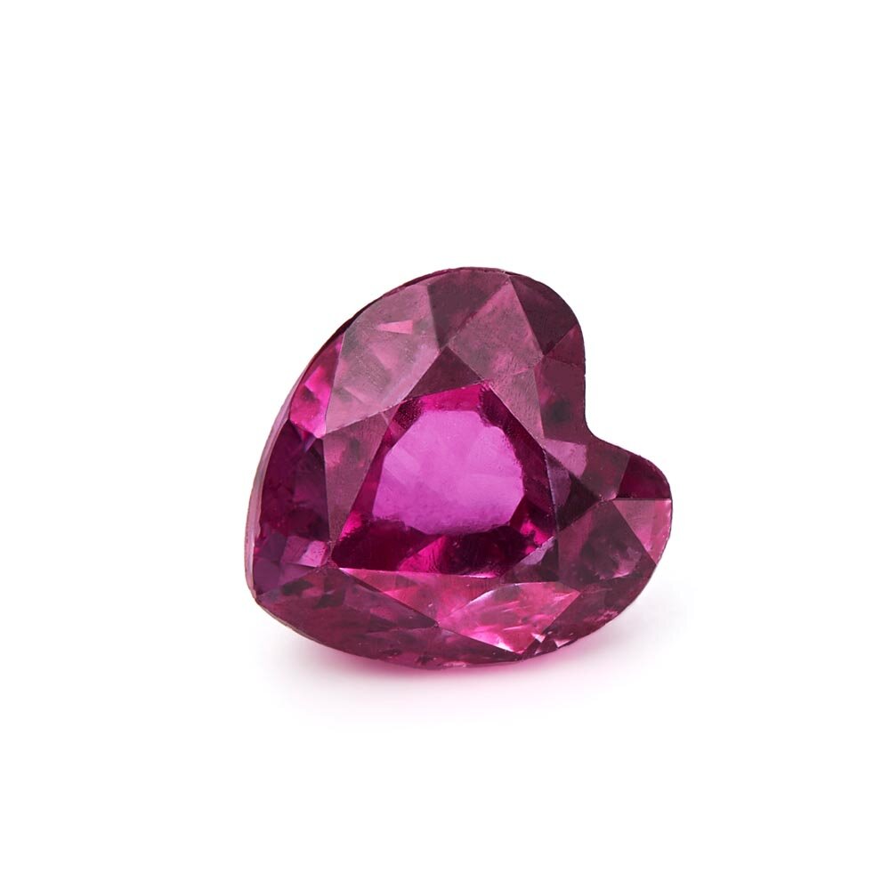 Ruby, heart-shaped diamond cut, 3.40 x 3.55 mm 