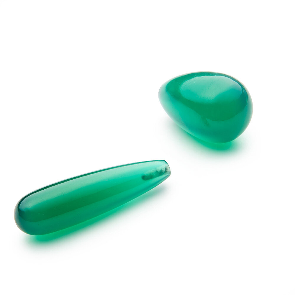 Agate Green, drop-shaped, half-drilled 