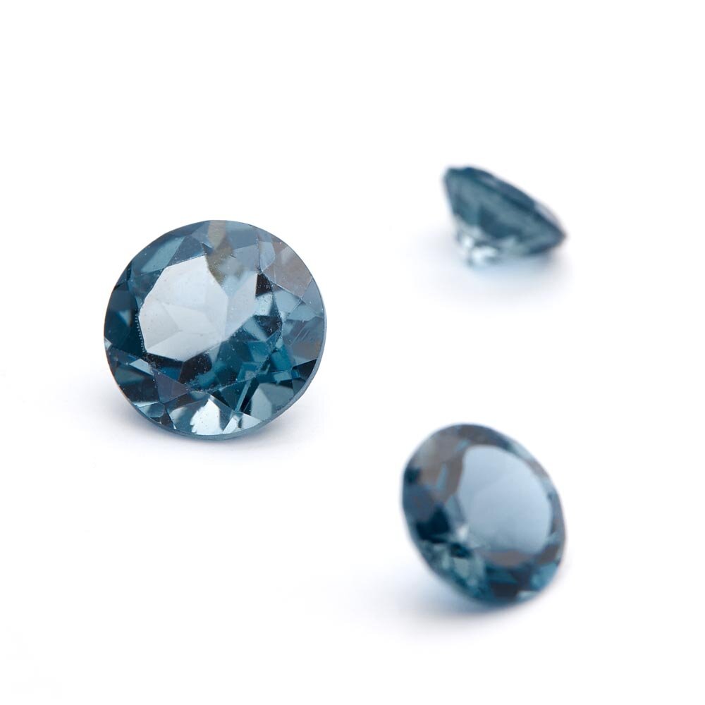 Topaz Blue, London, round diamond cut 