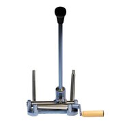 Ring sizer with 3 mandrels and 13 half-round profile rolls