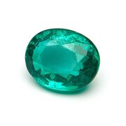 Emerald, oval diamond cut, 6.20 x 5.00 mm