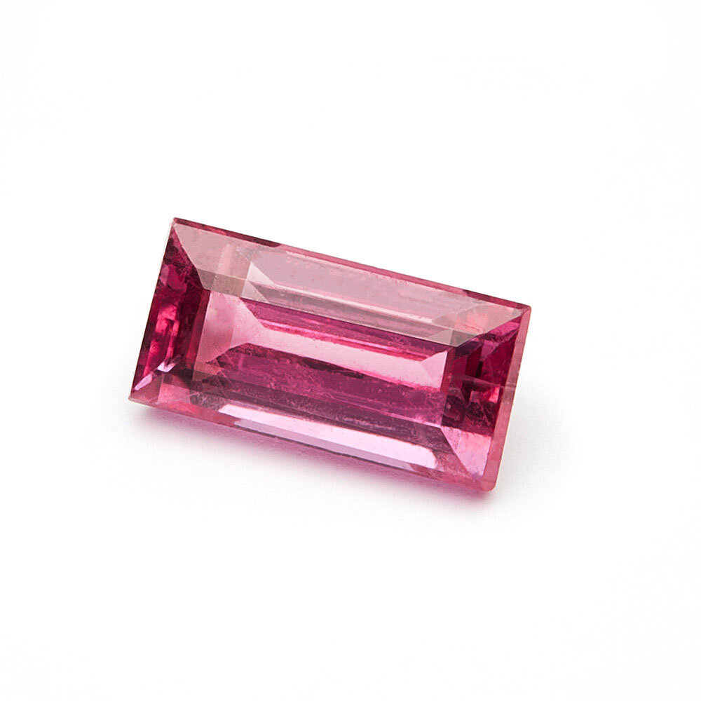 Ruby, baguette, 4.00 x 2.00 mm 