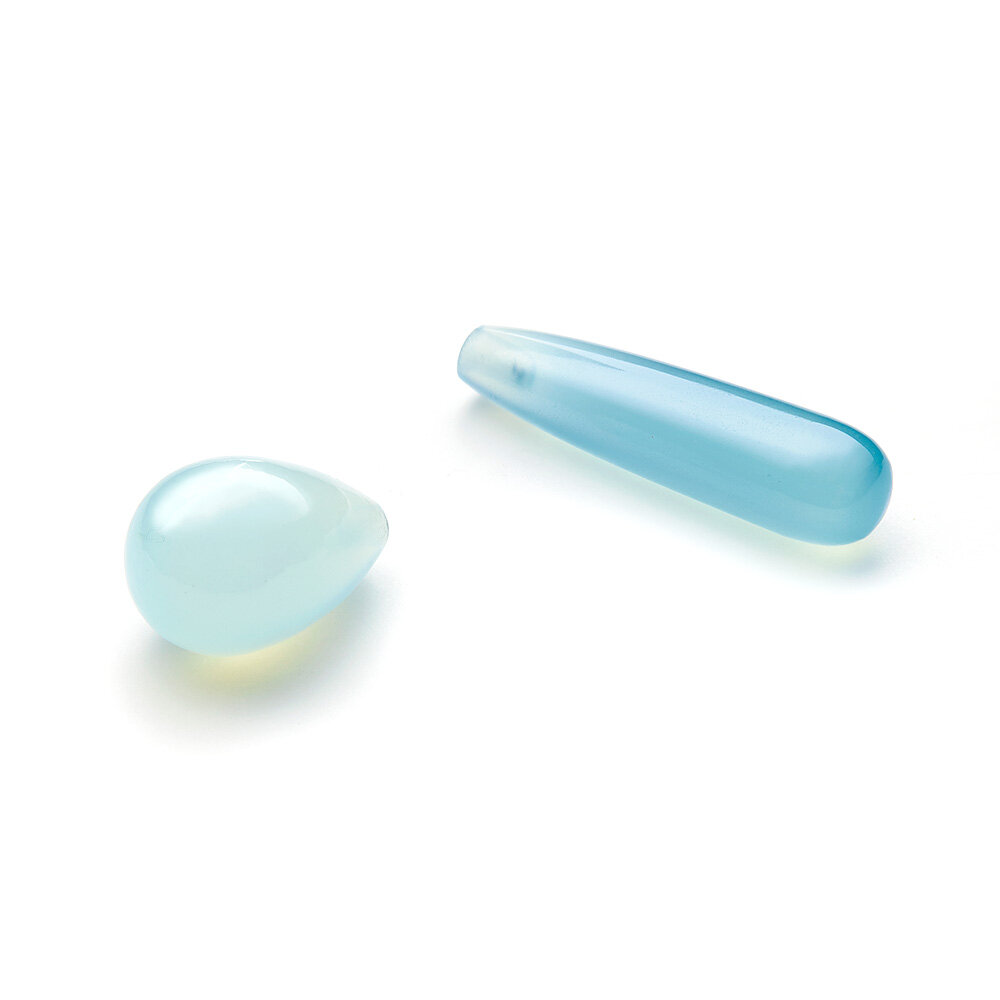 Light blue chalcedony, drop-shaped, drilled 