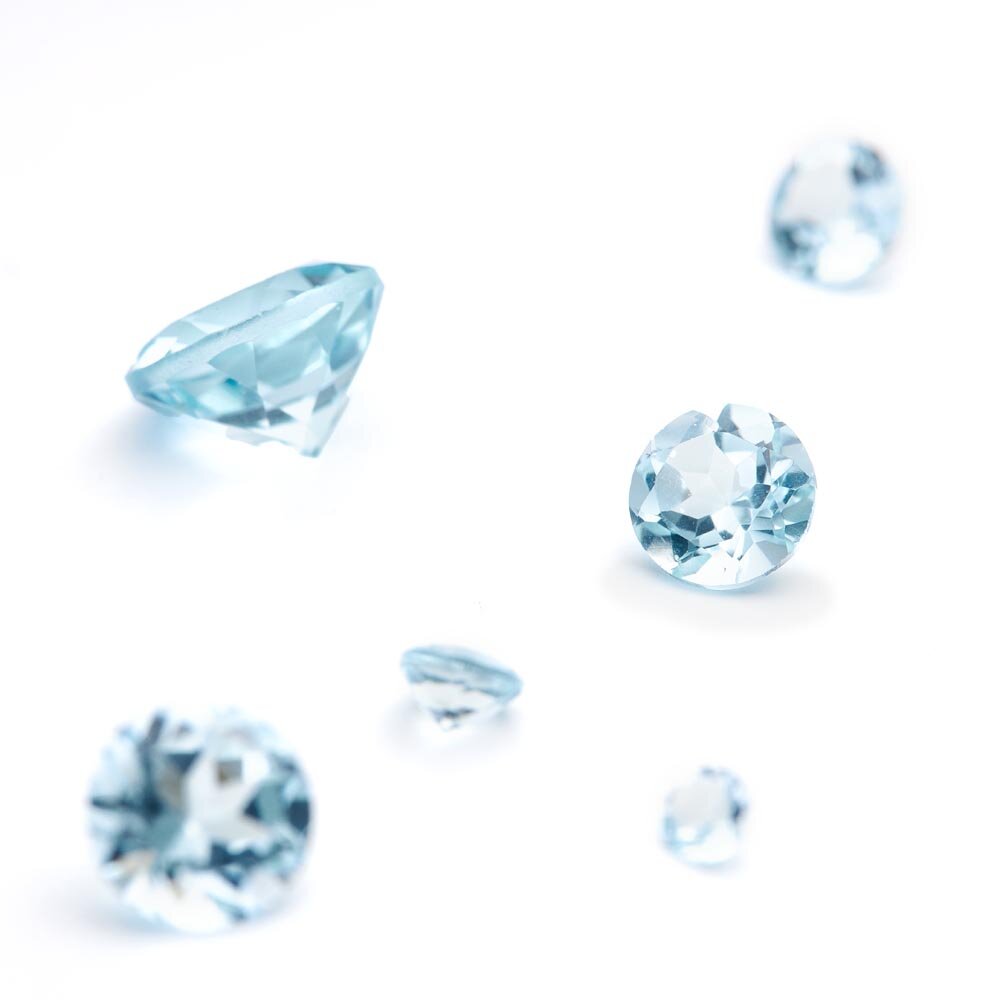 Topaz blue, sky, round diamond cut 
