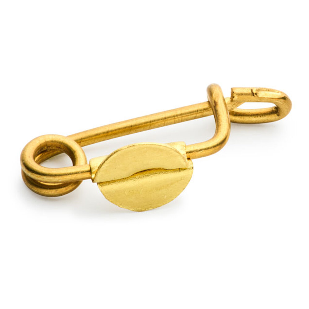 Pinback with round plate, brass 