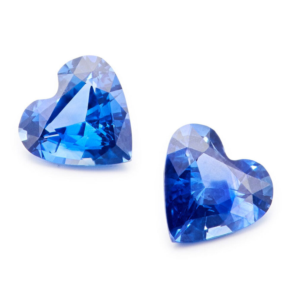 Blue sapphire, heart-shaped diamond cut, 4.00 x 4.00 mm 
