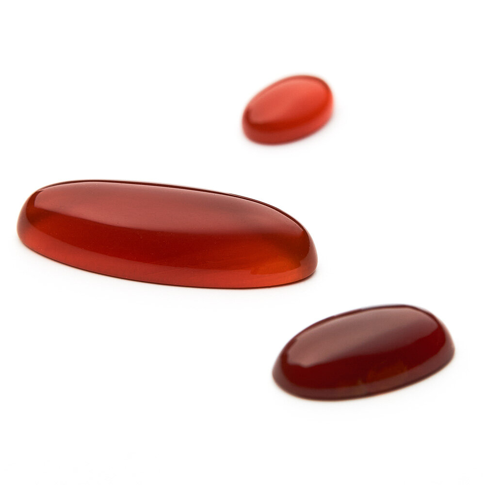 Carnelian, oval cabochon  