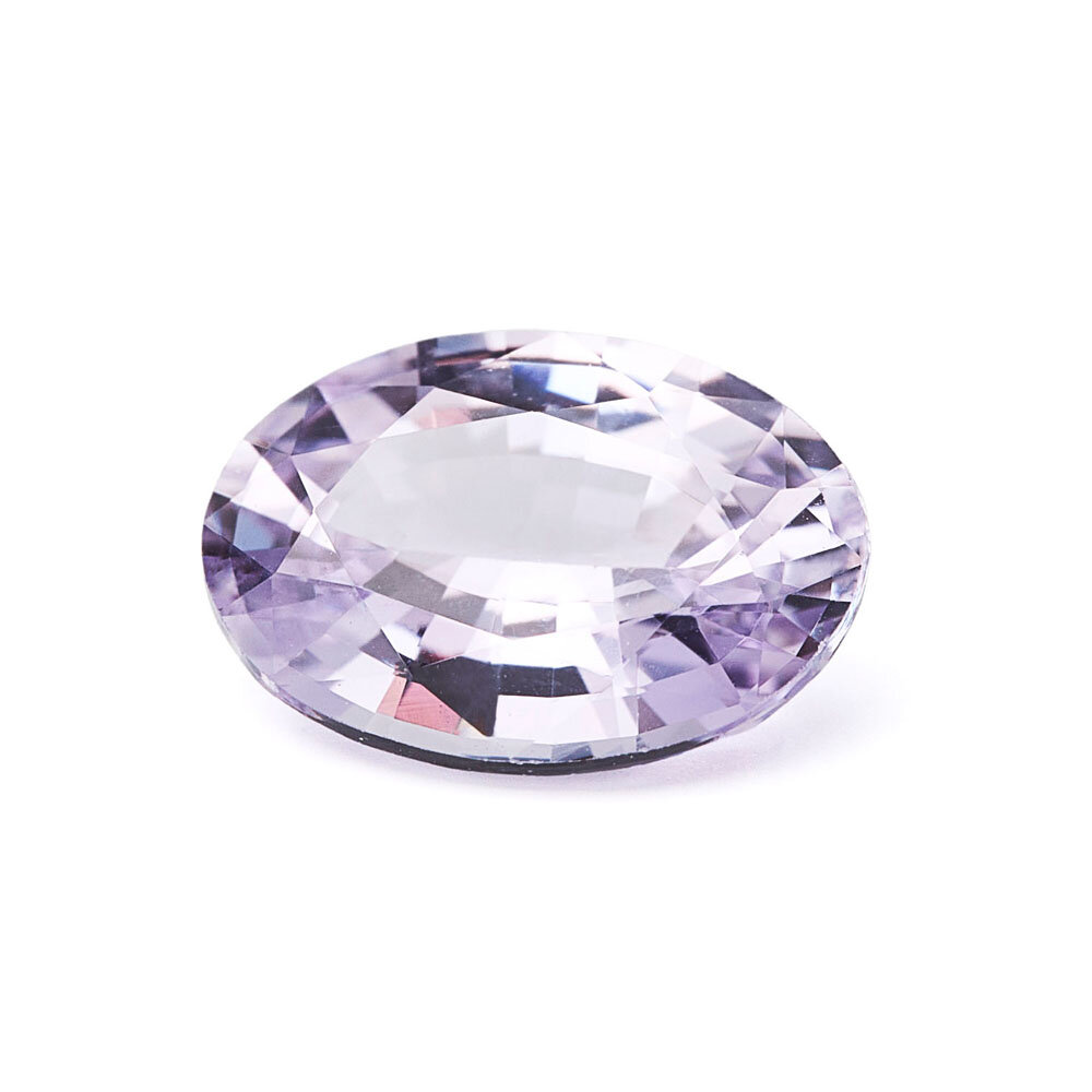 Sapphire, light purple, oval diamond cut, 7.00 x 5.00 mm 