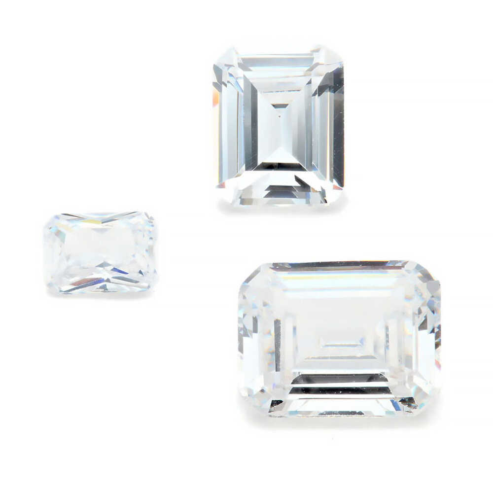 Syntetisk färglös kubisk zirconia, octagon 