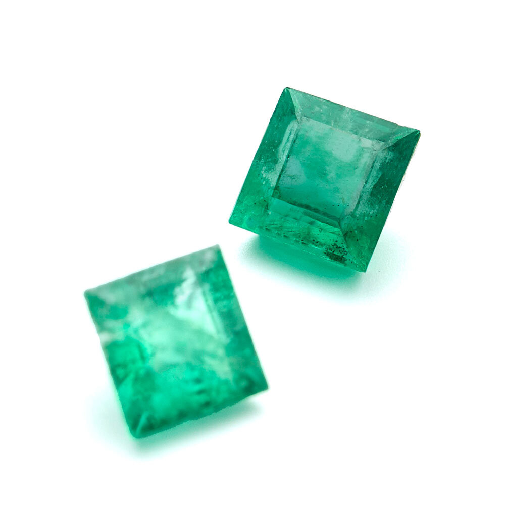 Emerald, square, 3.00 x 3.00 mm +/- 