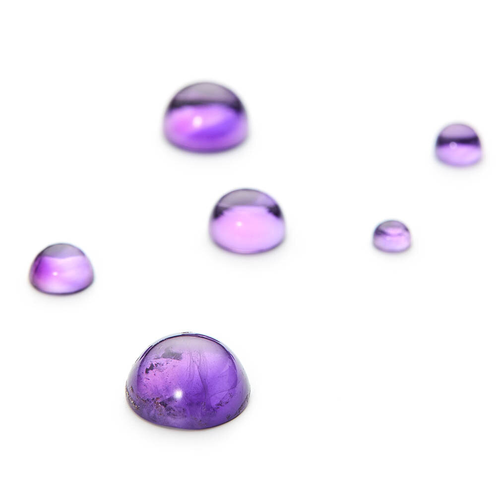 Amethyst, round cabochon 