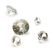 White sapphire, round diamond cut