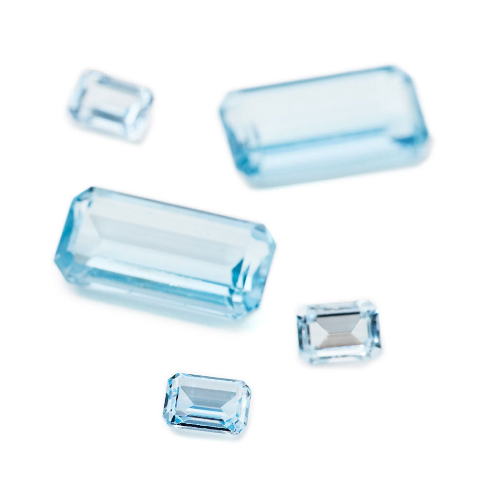 Syntetisk spinel, akvamarin, oktogon 