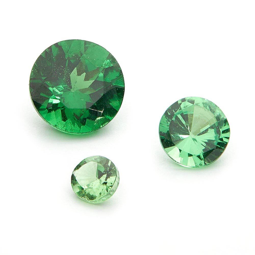 Green Tsavorite, round diamond cut 