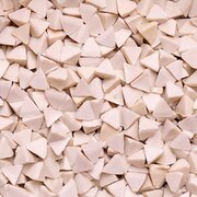 White plastic media – pyramid-shaped, Avalon (1 kg)