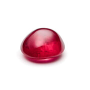 Rubin, oval cabochon, 6,20 x 5,70 mm